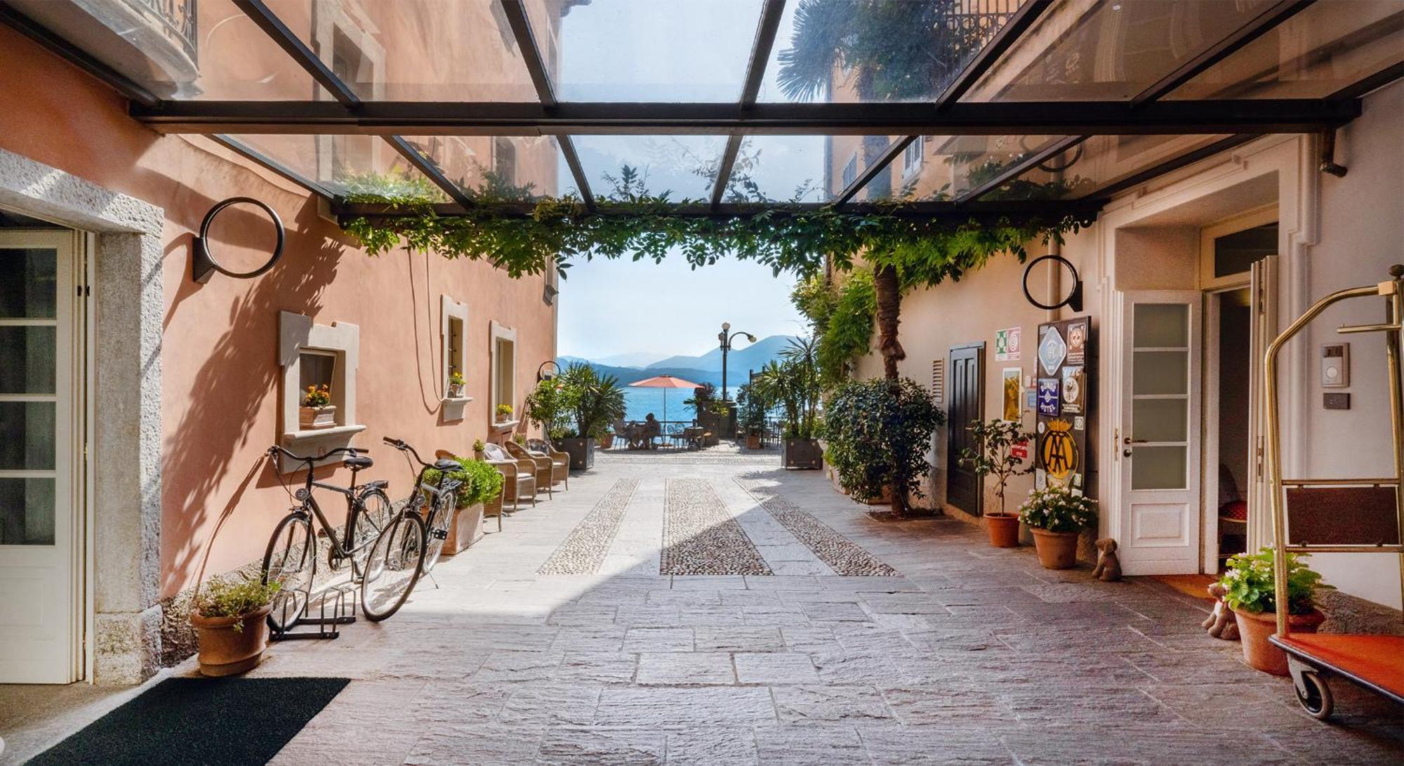 Aparthotel Residenza Dei Fiori Cannero Riviera Exterior foto