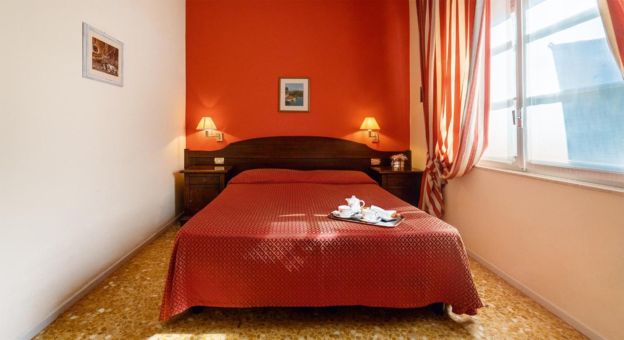 Aparthotel Residenza Dei Fiori Cannero Riviera Exterior foto